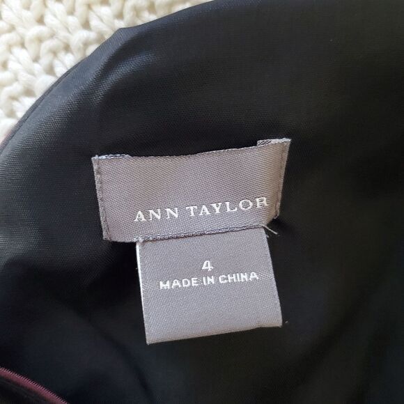 🌹 ANN TAYLOR 🌹 100% Silk Taffeta Knee Length Dress - [Size 4, Wine] - Picture 10 of 11